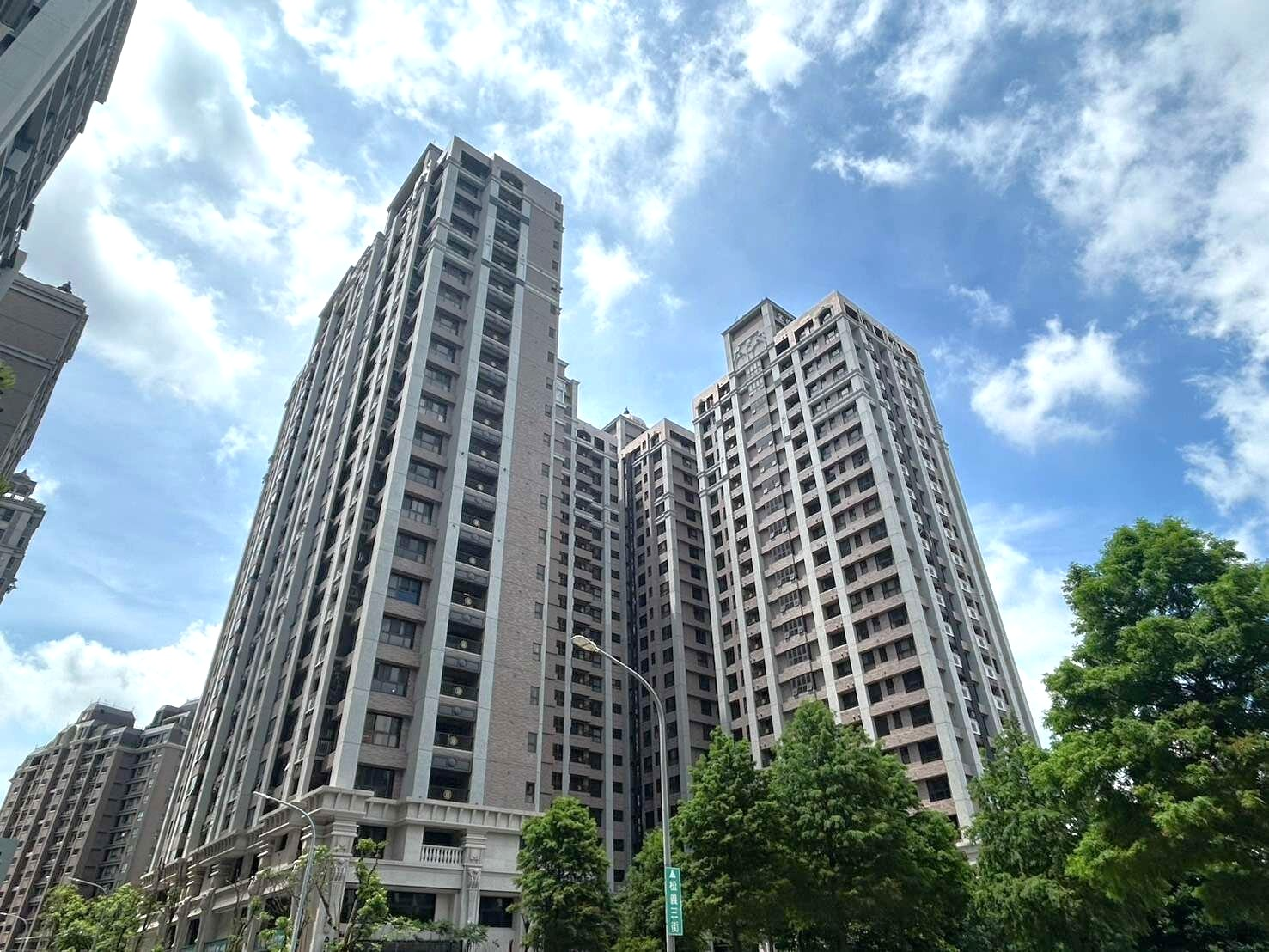 宜雄絢曜